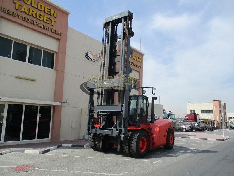 Linde - Podnośnik do kontenerów: zdjęcie 2 Linde - Podnośnik do kontenerów: zdjęcie 2