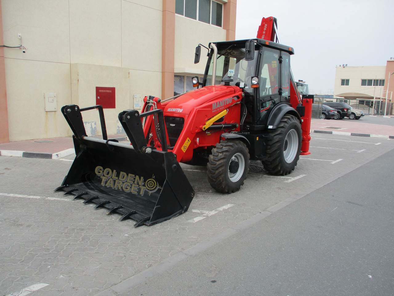 MANITOU MBL-X-920 BACKHOE LOADER - Koparko-ładowarka: zdjęcie 2 MANITOU MBL-X-920 BACKHOE LOADER - Koparko-ładowarka: zdjęcie 2