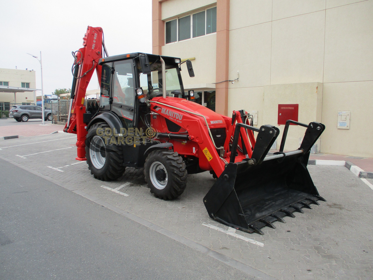 MANITOU MBL-X-920 BACKHOE LOADER - Koparko-ładowarka: zdjęcie 1 MANITOU MBL-X-920 BACKHOE LOADER - Koparko-ładowarka: zdjęcie 1