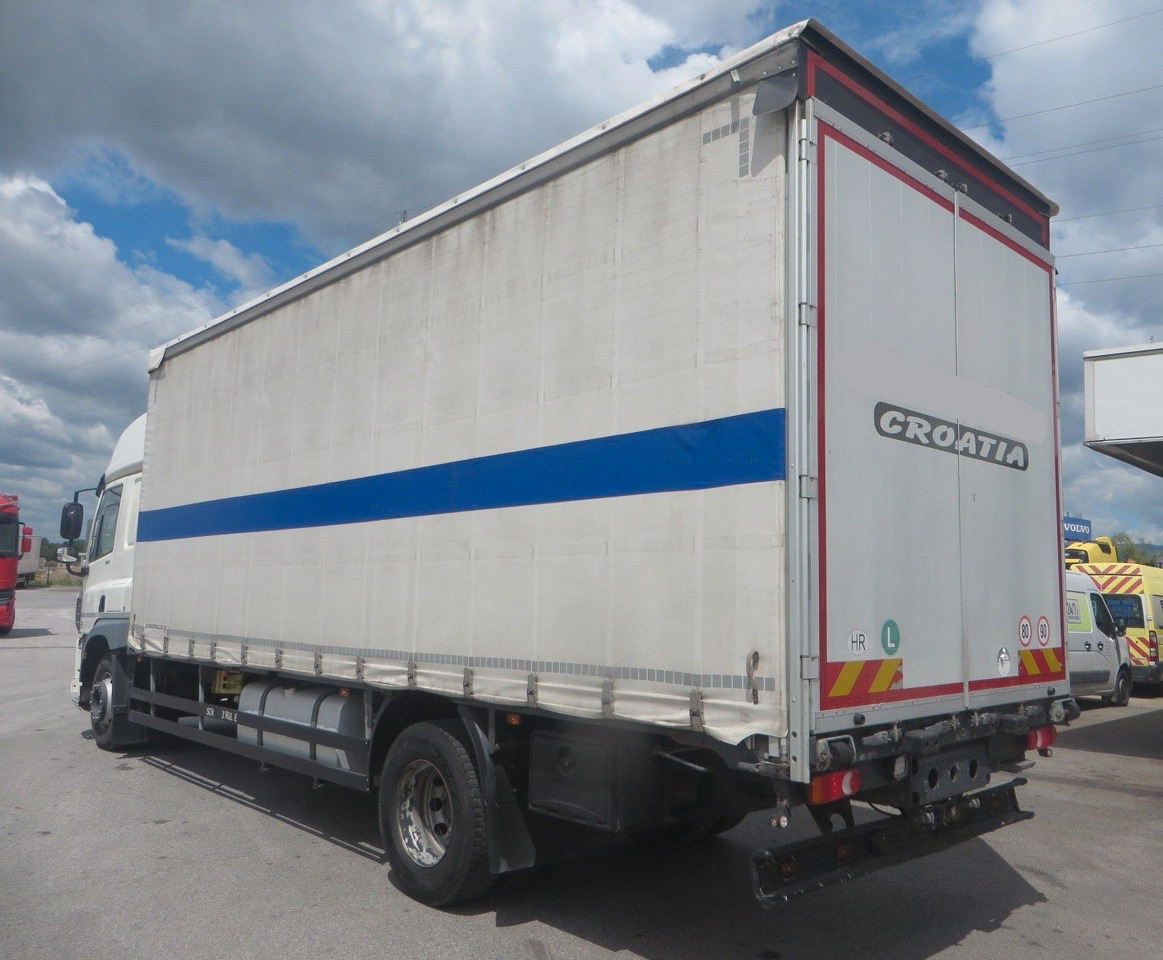 DAF CF320 4x2 18T Curtainside 7.70m - Samochód ciężarowy plandeka: zdjęcie 4 DAF CF320 4x2 18T Curtainside 7.70m - Samochód ciężarowy plandeka: zdjęcie 4