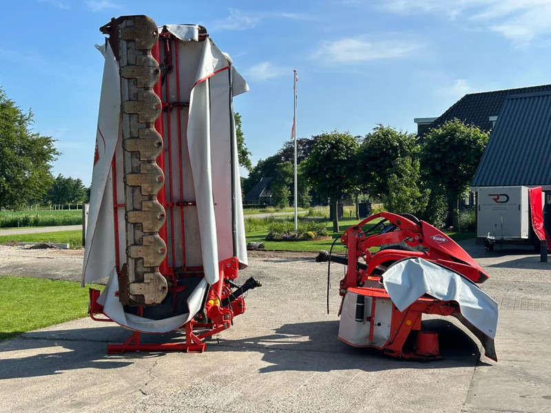 Kuhn GMD 9530 & GMD 3125 F-FF Triple maaier Vlindermaaier Schijvenmaaier - Kosiarka rolnicza: zdjęcie 3 Kuhn GMD 9530 & GMD 3125 F-FF Triple maaier Vlindermaaier Schijvenmaaier - Kosiarka rolnicza: zdjęcie 3