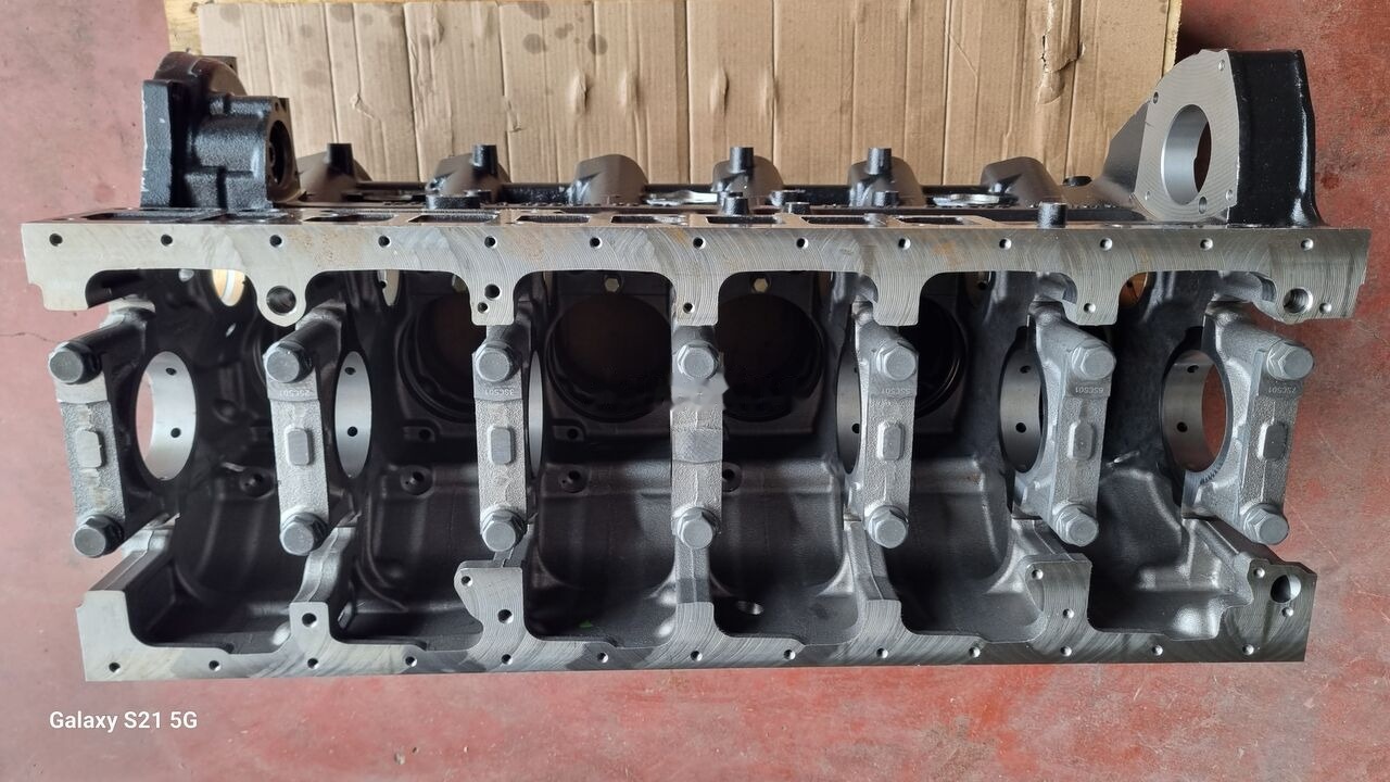 Mercedes-Benz OM 460 LA A4600110601 Mercedes-Benz - Blok cylindrów do Samochodów ciężarowych: zdjęcie 4 Mercedes-Benz OM 460 LA A4600110601 Mercedes-Benz - Blok cylindrów do Samochodów ciężarowych: zdjęcie 4