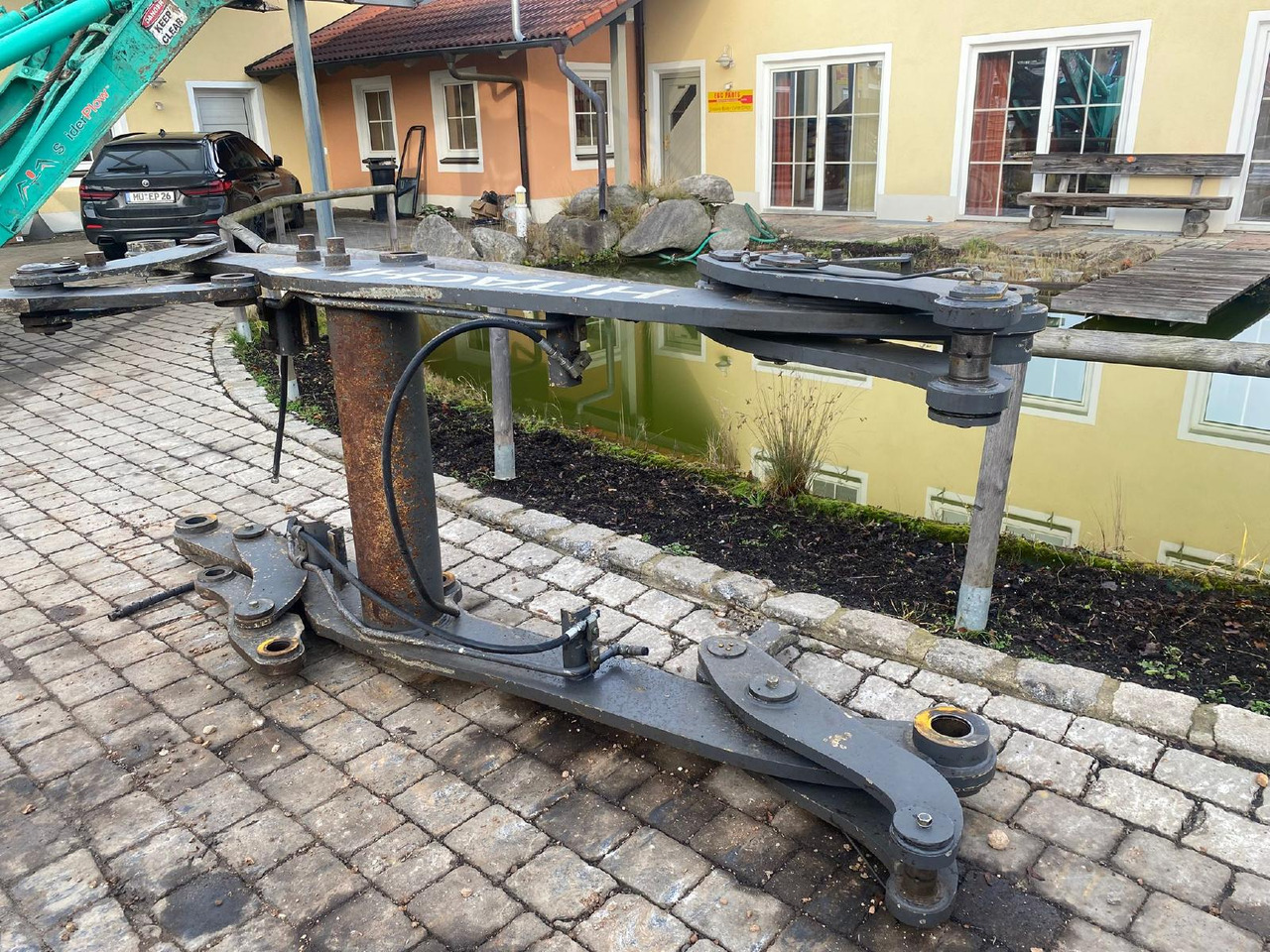 Hitachi ZW 150 - Wysięgnik: zdjęcie 4 Hitachi ZW 150 - Wysięgnik: zdjęcie 4