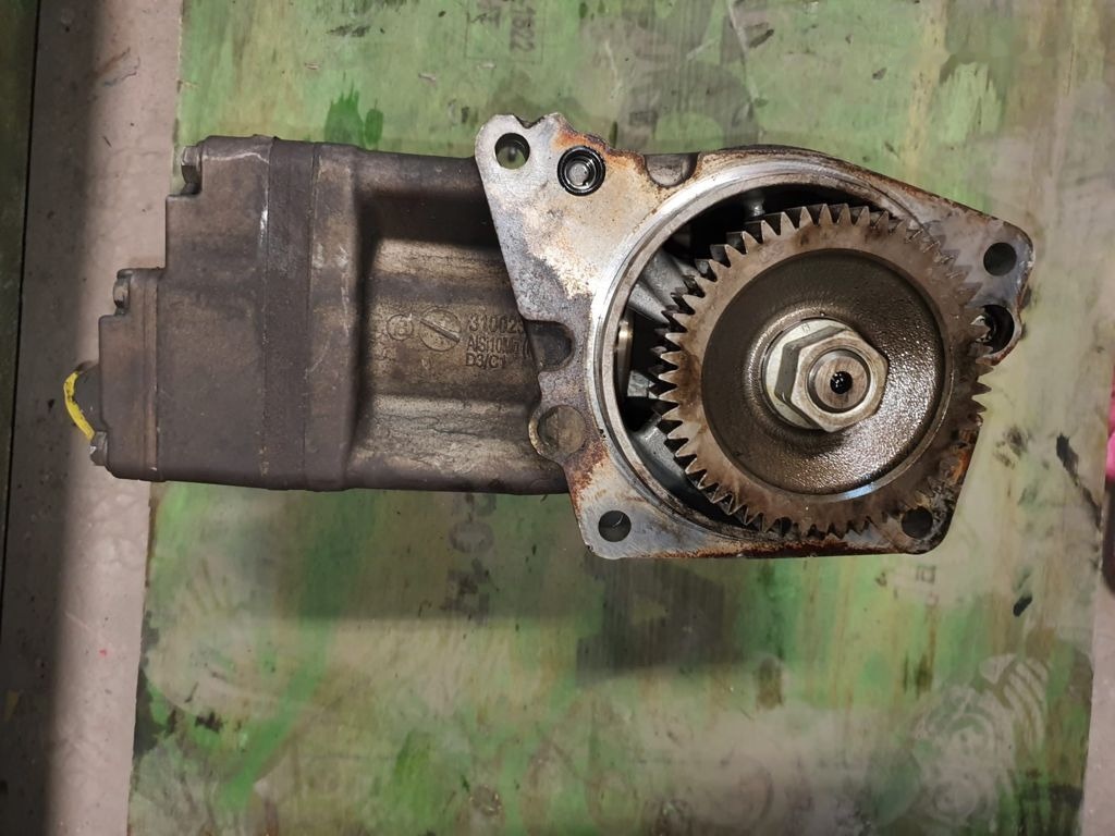 Voith LP490 A0021304215 Mercedes-Benz Actros MP4 - Sprężarka do Samochodów ciężarowych: zdjęcie 3 Voith LP490 A0021304215 Mercedes-Benz Actros MP4 - Sprężarka do Samochodów ciężarowych: zdjęcie 3