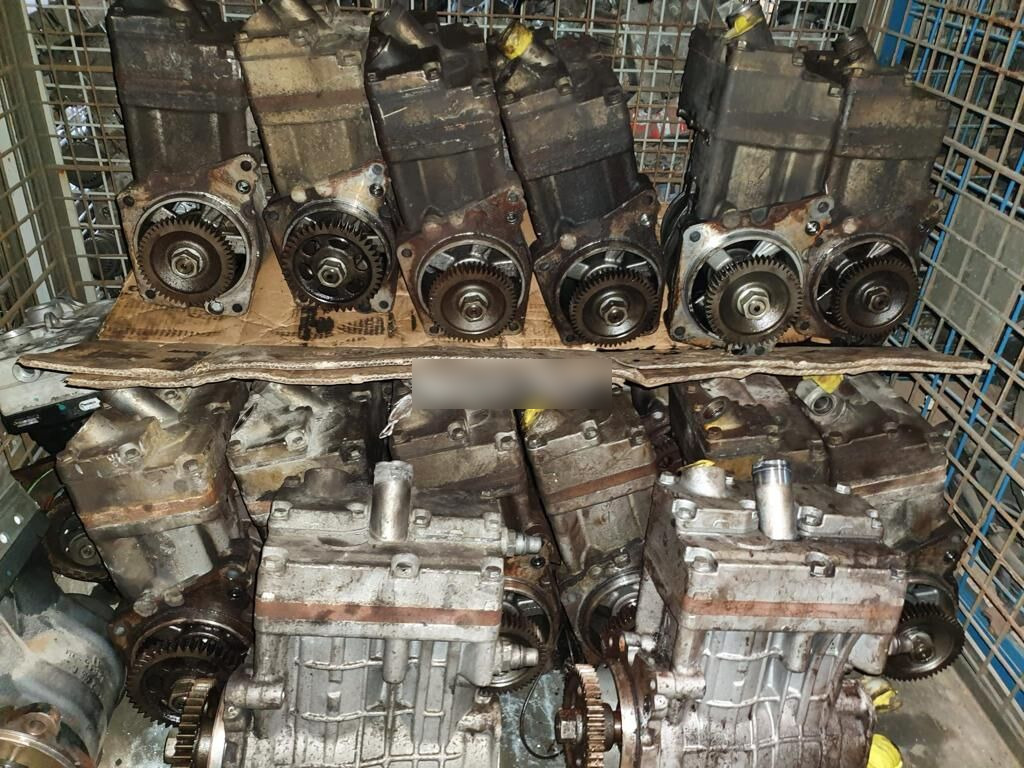 Voith LP490 A4711303215 Mercedes-Benz Actros MP4 Euro 6 A4711303215 Hurt Voith Wabco - Sprężarka do Samochodów ciężarowych: zdjęcie 4 Voith LP490 A4711303215 Mercedes-Benz Actros MP4 Euro 6 A4711303215 Hurt Voith Wabco - Sprężarka do Samochodów ciężarowych: zdjęcie 4