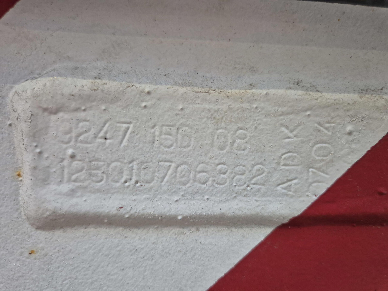 Liebherr LTM 1250-6.1 outriggerbeam rear with support cylinder - Zawieszenie do Żurawi/ Dźwigów: zdjęcie 5 Liebherr LTM 1250-6.1 outriggerbeam rear with support cylinder - Zawieszenie do Żurawi/ Dźwigów: zdjęcie 5