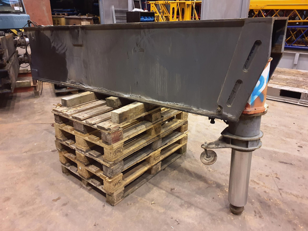 Liebherr LTM 1300 outrigger complete front R - Zawieszenie do Dźwigów samojezdnych: zdjęcie 1 Liebherr LTM 1300 outrigger complete front R - Zawieszenie do Dźwigów samojezdnych: zdjęcie 1