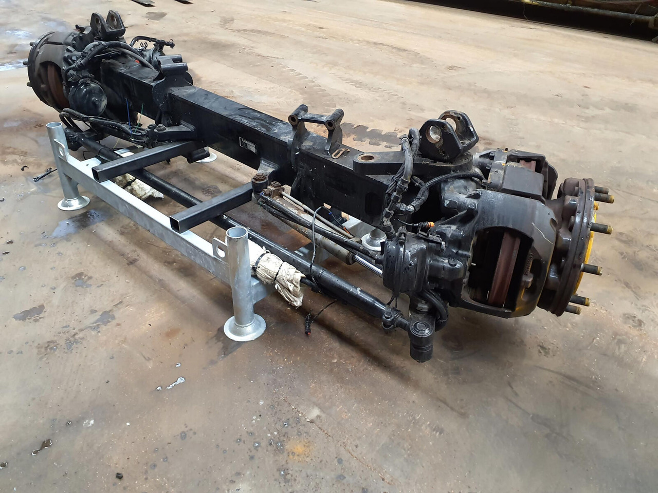 Liebherr LTM 1750-9.1 axle 1 - Most i części do Dźwigów samojezdnych: zdjęcie 3 Liebherr LTM 1750-9.1 axle 1 - Most i części do Dźwigów samojezdnych: zdjęcie 3