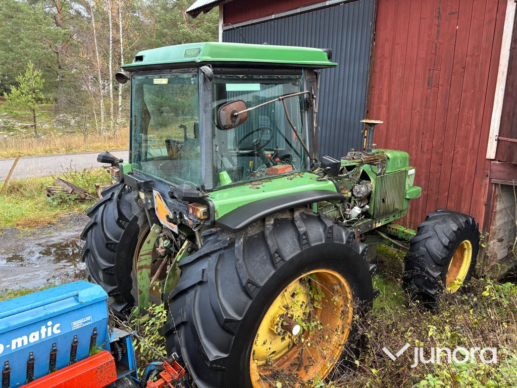 Traktor - John Deere 4040 QR HFWD - Ciągnik rolniczy: zdjęcie 4 Traktor - John Deere 4040 QR HFWD - Ciągnik rolniczy: zdjęcie 4