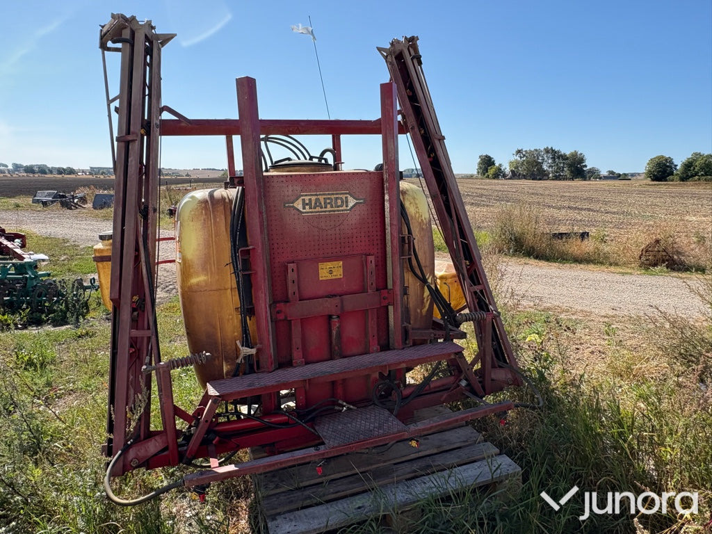 Växtspruta - Hardi, 1000L, 12M - Opryskiwacz zawieszany: zdjęcie 5 Växtspruta - Hardi, 1000L, 12M - Opryskiwacz zawieszany: zdjęcie 5