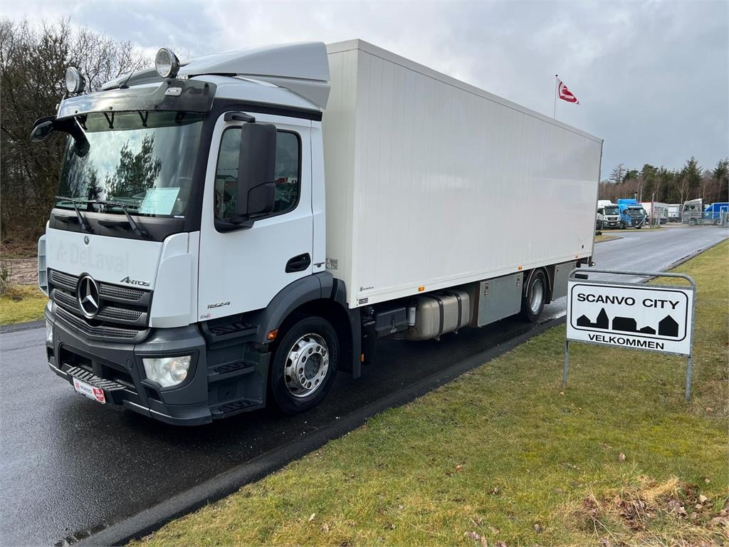 Mercedes-Benz Antos 1824 LnR - Samochód ciężarowy furgon: zdjęcie 3 Mercedes-Benz Antos 1824 LnR - Samochód ciężarowy furgon: zdjęcie 3