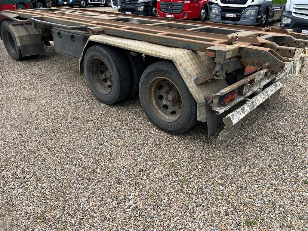 Przyczepa do hakowca/ Bramowca Nopa 6,5 - 7,0 mtr container - 3 vejs tip: zdjęcie 17 Przyczepa do hakowca/ Bramowca Nopa 6,5 - 7,0 mtr container - 3 vejs tip: zdjęcie 17