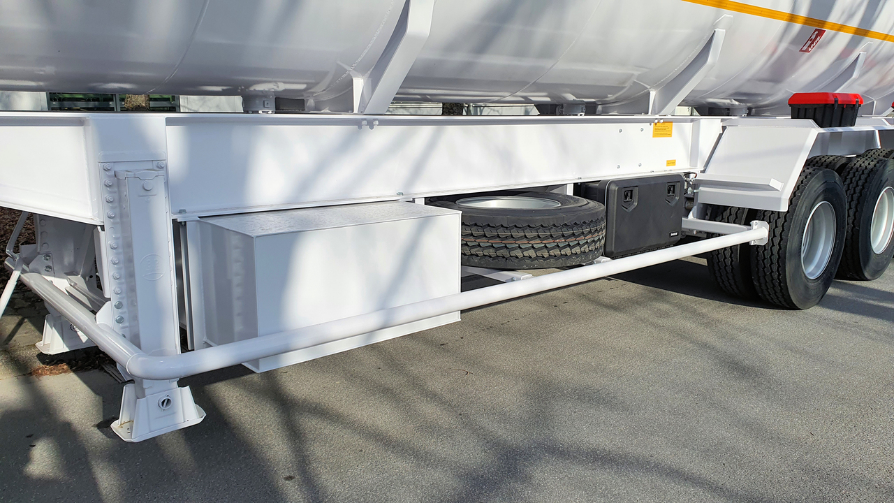 Sievering 40000 LITRE ADR FUEL TANK SEMI-TRAILER FOR MERCEDES ACTROS - Naczepa cysterna: zdjęcie 5 Sievering 40000 LITRE ADR FUEL TANK SEMI-TRAILER FOR MERCEDES ACTROS - Naczepa cysterna: zdjęcie 5