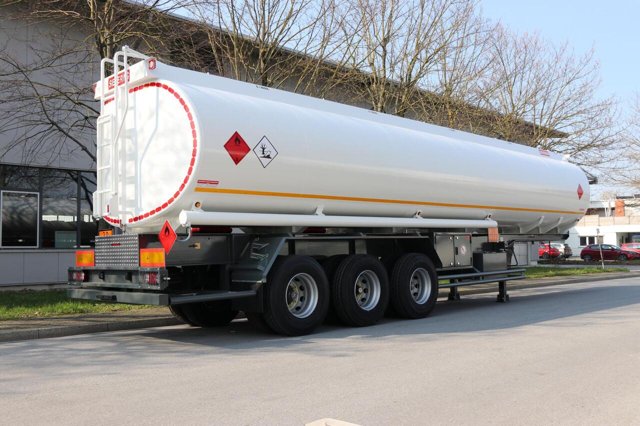 Sievering 45000 LITRES ADR SEMI REMORQUE CITERNE DE CARBURANT - Naczepa cysterna: zdjęcie 2 Sievering 45000 LITRES ADR SEMI REMORQUE CITERNE DE CARBURANT - Naczepa cysterna: zdjęcie 2