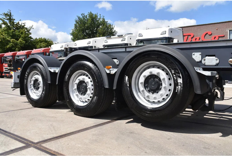 Renders HASTRAILER FCC - ALL CONNECTIONS - LIFT AXLE - 2 x EXTENDABLE - SAF AXLES - DISC BRAKES - EXCELLENT CONDITION - - Naczepa kontenerowiec/ System wymienny: zdjęcie 2 Renders HASTRAILER FCC - ALL CONNECTIONS - LIFT AXLE - 2 x EXTENDABLE - SAF AXLES - DISC BRAKES - EXCELLENT CONDITION - - Naczepa kontenerowiec/ System wymienny: zdjęcie 2