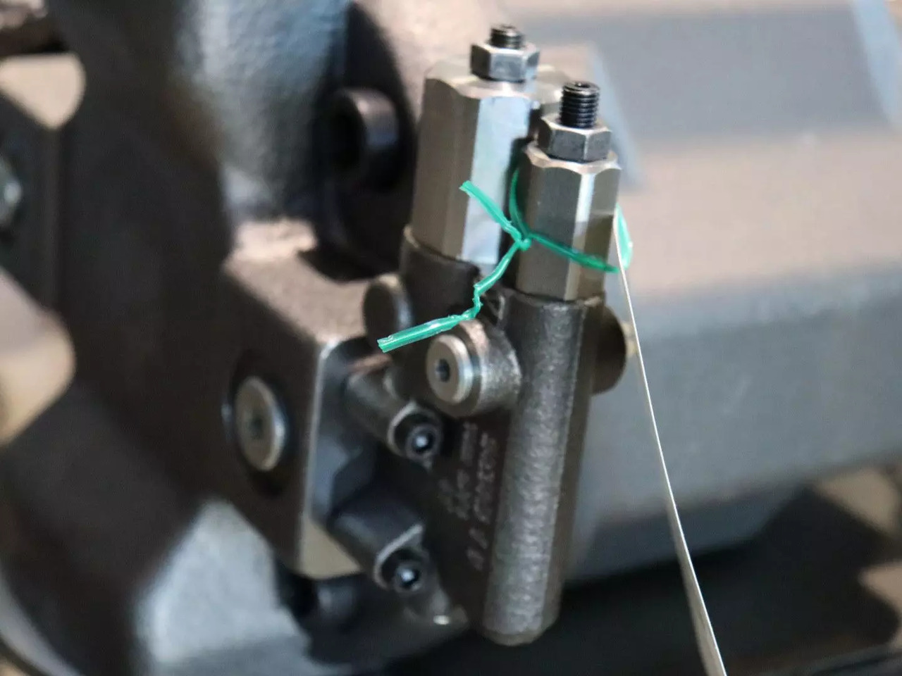 REXROTH A10VO100DFR/31L-VSC62N00 - Pompa hydrauliczna do Urządzeń transportu wewnętrznego: zdjęcie 3 REXROTH A10VO100DFR/31L-VSC62N00 - Pompa hydrauliczna do Urządzeń transportu wewnętrznego: zdjęcie 3