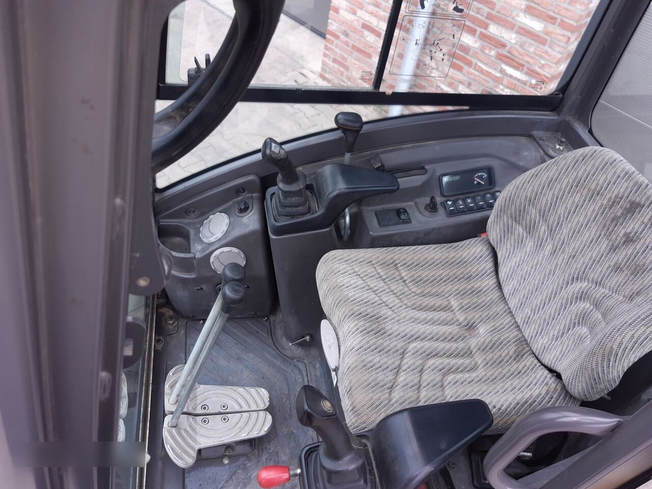 Volvo EC18D - Minikoparka: zdjęcie 5 Volvo EC18D - Minikoparka: zdjęcie 5