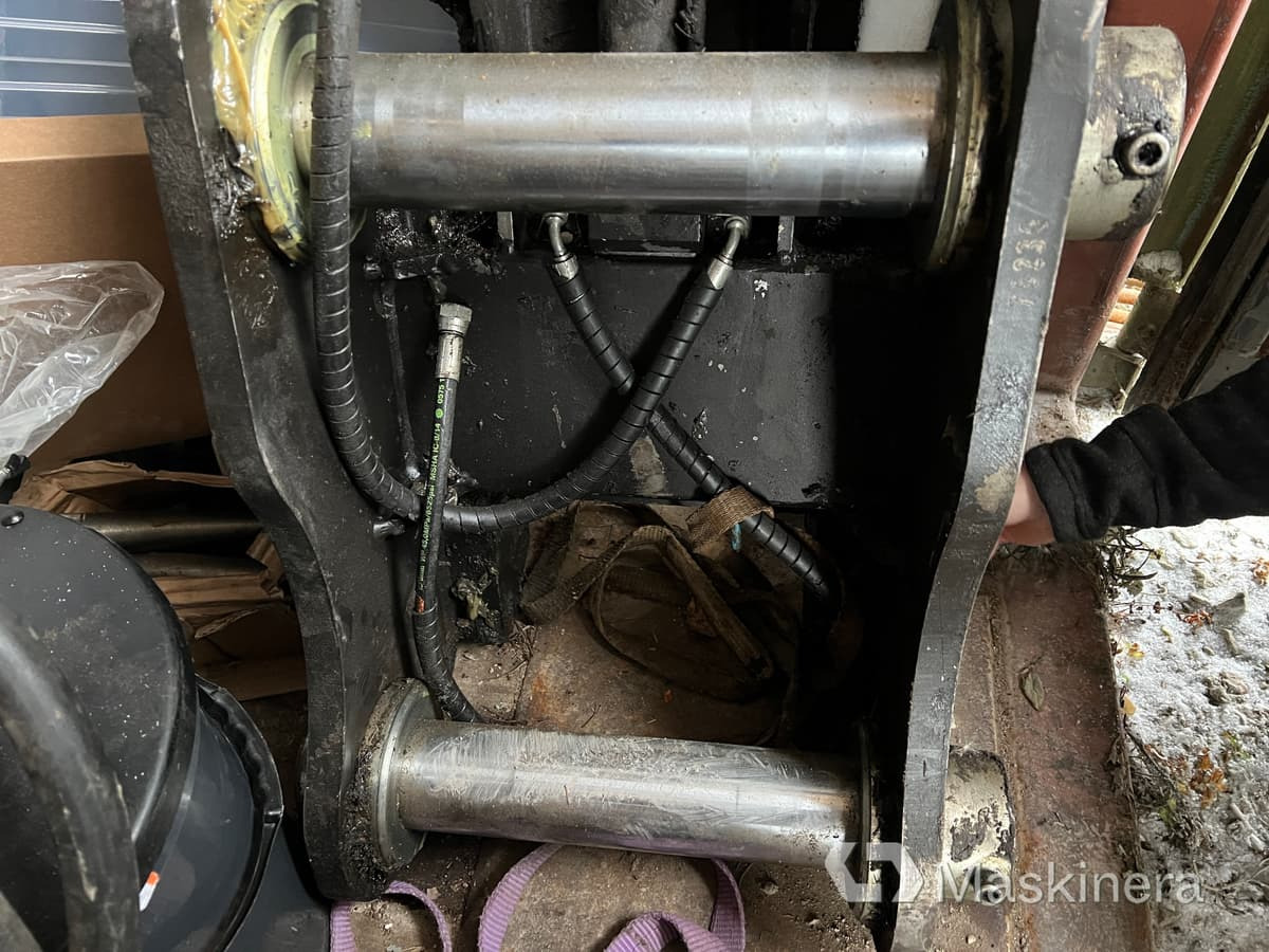 Redskapsfäste B20 Engcon RFS1 - Inna maszyna: zdjęcie 4 Redskapsfäste B20 Engcon RFS1 - Inna maszyna: zdjęcie 4