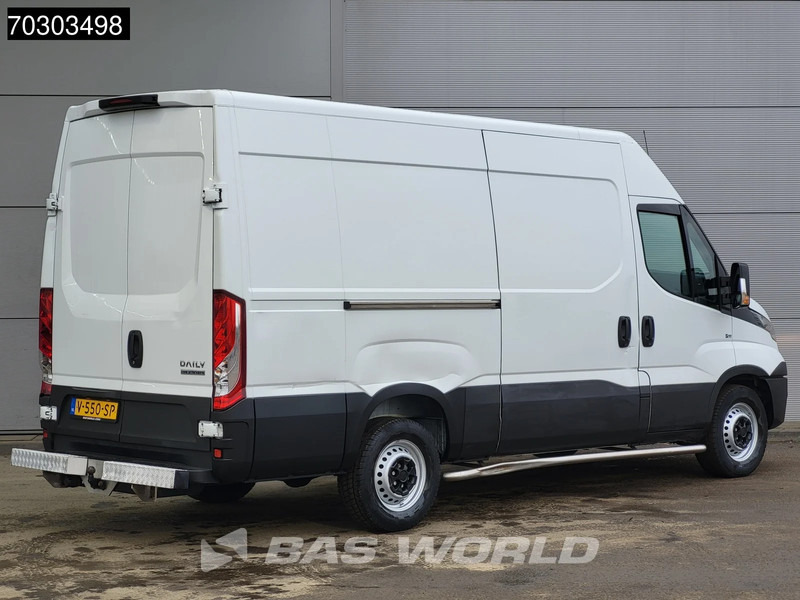 Iveco Daily 35S12 Automaat L2H2 3,5t Trekhaak Airco Cruise APK 12-2026 Euro6 L2 Airco Trekhaak Cruise control - Furgon: zdjęcie 5 Iveco Daily 35S12 Automaat L2H2 3,5t Trekhaak Airco Cruise APK 12-2026 Euro6 L2 Airco Trekhaak Cruise control - Furgon: zdjęcie 5