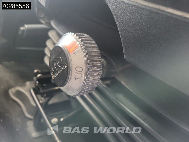 Furgon Iveco Daily 35S18 3.0L Automaat 180PK L2H2 3500kg Trekhaak LED Navi Airco Cruise Camera Euro6 L2 11m3 Airco Trekhaak Cruise control: zdjęcie 19 Furgon Iveco Daily 35S18 3.0L Automaat 180PK L2H2 3500kg Trekhaak LED Navi Airco Cruise Camera Euro6 L2 11m3 Airco Trekhaak Cruise control: zdjęcie 19