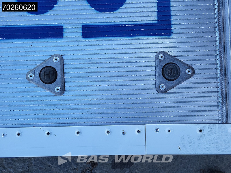 Iveco Daily 35S21 3.0L Automaat Schuifzeilen Laadklep 210PK 2025-Model ACC LED CarPlay Euro6 Schuifzeil Koffer Meubelbak Bakwagen 23m3 Airco Iveco Daily 35S21 3.0L Automaat Schuifzeilen Laadklep 210PK 2025-Model ACC LED CarPlay Euro6 Schuifzeil Koffer Meubelbak Bakwagen 23m3 Airco: zdjęcie 19 Iveco Daily 35S21 3.0L Automaat Schuifzeilen Laadklep 210PK 2025-Model ACC LED CarPlay Euro6 Schuifzeil Koffer Meubelbak Bakwagen 23m3 Airco Iveco Daily 35S21 3.0L Automaat Schuifzeilen Laadklep 210PK 2025-Model ACC LED CarPlay Euro6 Schuifzeil Koffer Meubelbak Bakwagen 23m3 Airco: zdjęcie 19