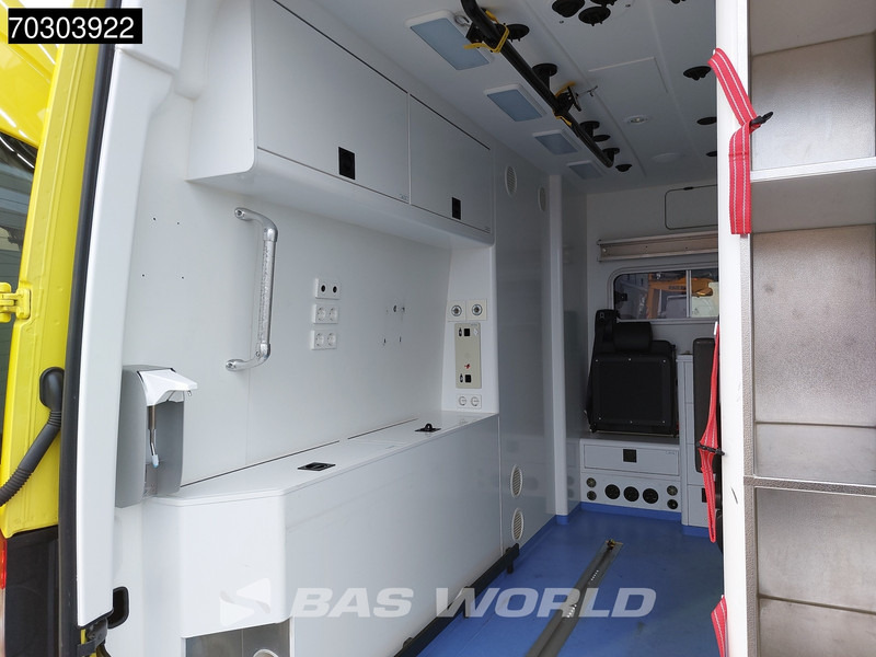 Pogotowie Mercedes-Benz Sprinter 319 CDI 3.0L V6 Ambulance 190PK L2H2 LED Airco Cruise Camera MBUX CarPlay Euro6 Krankenwagen Rettungswagen L2 8m3 Airco Cruise c: zdjęcie 11 Pogotowie Mercedes-Benz Sprinter 319 CDI 3.0L V6 Ambulance 190PK L2H2 LED Airco Cruise Camera MBUX CarPlay Euro6 Krankenwagen Rettungswagen L2 8m3 Airco Cruise c: zdjęcie 11