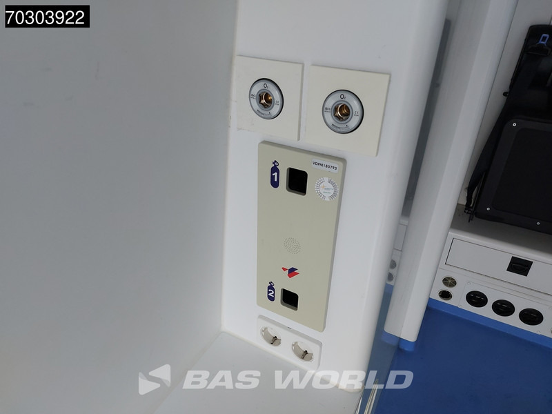 Pogotowie Mercedes-Benz Sprinter 319 CDI 3.0L V6 Ambulance 190PK L2H2 LED Airco Cruise Camera MBUX CarPlay Euro6 Krankenwagen Rettungswagen L2 8m3 Airco Cruise c: zdjęcie 15 Pogotowie Mercedes-Benz Sprinter 319 CDI 3.0L V6 Ambulance 190PK L2H2 LED Airco Cruise Camera MBUX CarPlay Euro6 Krankenwagen Rettungswagen L2 8m3 Airco Cruise c: zdjęcie 15