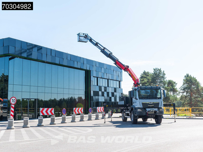 MAN TGM 18.320 4X4 NEW 4x4 Palfinger PK 27002-SH D Crane manbasket Steelsuspension - Samochód ciężarowy skrzyniowy/ Platforma, Samochod ciężarowy z HDS: zdjęcie 2 MAN TGM 18.320 4X4 NEW 4x4 Palfinger PK 27002-SH D Crane manbasket Steelsuspension - Samochód ciężarowy skrzyniowy/ Platforma, Samochod ciężarowy z HDS: zdjęcie 2