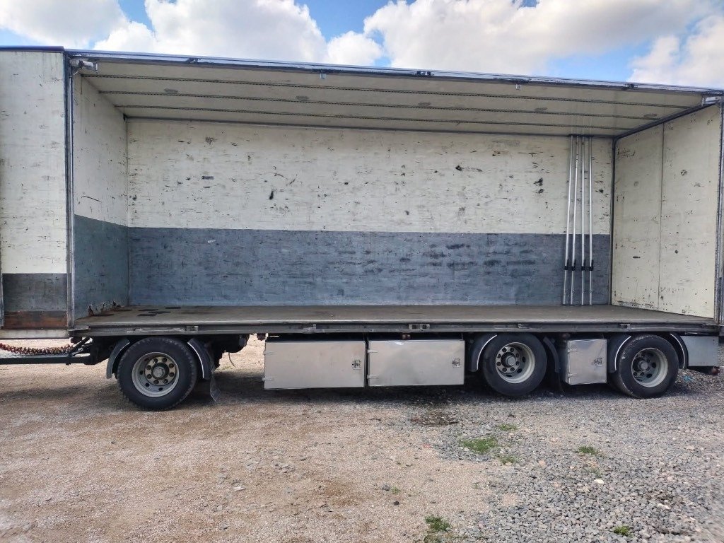 Floor 20 palet - Przyczepa zamknięte nadwozie: zdjęcie 4 Floor 20 palet - Przyczepa zamknięte nadwozie: zdjęcie 4