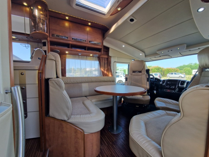 Carthago Chic E-Line 44 - Kamper integra: zdjęcie 4 Carthago Chic E-Line 44 - Kamper integra: zdjęcie 4