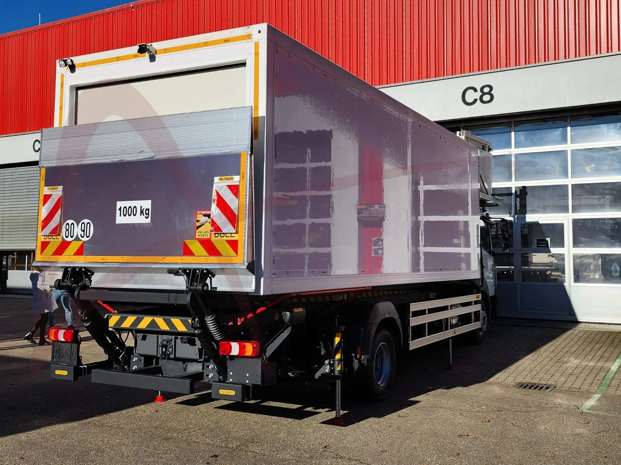 DOLL X-CLEAN M FULL SIZE Cleaning Lift - Lotniskowy pojazd asenizacyjny: zdjęcie 4 DOLL X-CLEAN M FULL SIZE Cleaning Lift - Lotniskowy pojazd asenizacyjny: zdjęcie 4