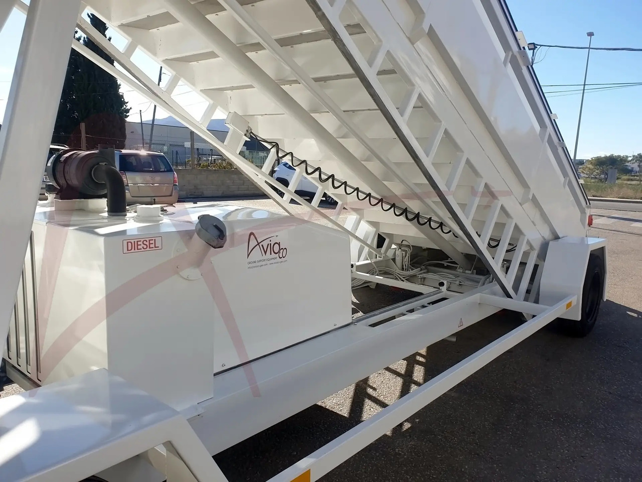 EINSA EDU-WIDE - Schody pasażerskie: zdjęcie 5 EINSA EDU-WIDE - Schody pasażerskie: zdjęcie 5