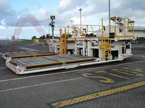 FMC COMMANDER 15S - Ładowarka kontenerów/ Palet: zdjęcie 1 FMC COMMANDER 15S - Ładowarka kontenerów/ Palet: zdjęcie 1