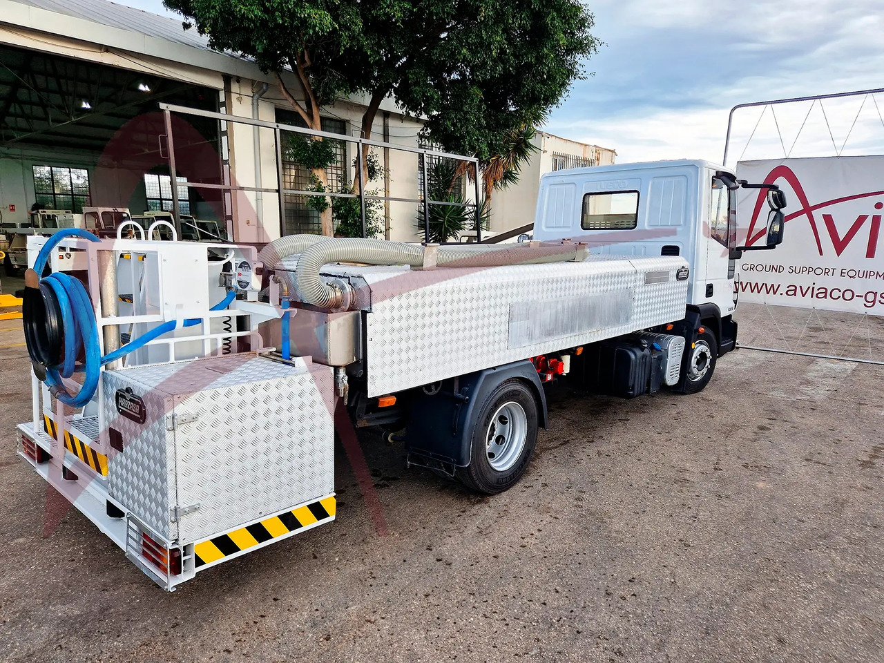 MARZASA PLE-2.8-0.2-TN - Lotniskowy pojazd asenizacyjny: zdjęcie 3 MARZASA PLE-2.8-0.2-TN - Lotniskowy pojazd asenizacyjny: zdjęcie 3