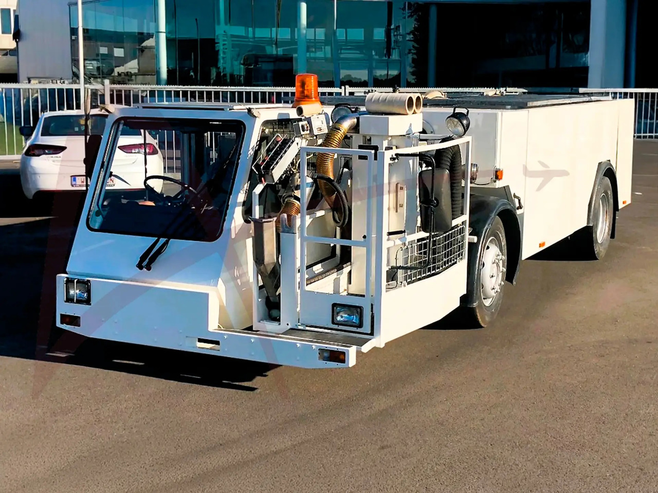 VESTERGAARD TSU-F - Lotniskowy pojazd asenizacyjny: zdjęcie 1 VESTERGAARD TSU-F - Lotniskowy pojazd asenizacyjny: zdjęcie 1