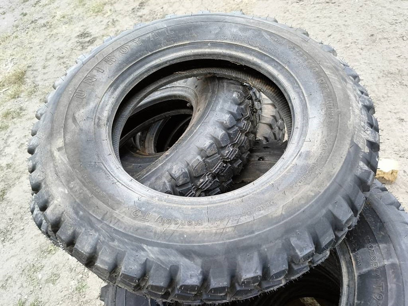 Michelin 6,50 R16 C 7,00R16 C 22/100R16 255/100R16 banden l - Opony i felgi do Maszyn budowlanych: zdjęcie 3 Michelin 6,50 R16 C 7,00R16 C 22/100R16 255/100R16 banden l - Opony i felgi do Maszyn budowlanych: zdjęcie 3