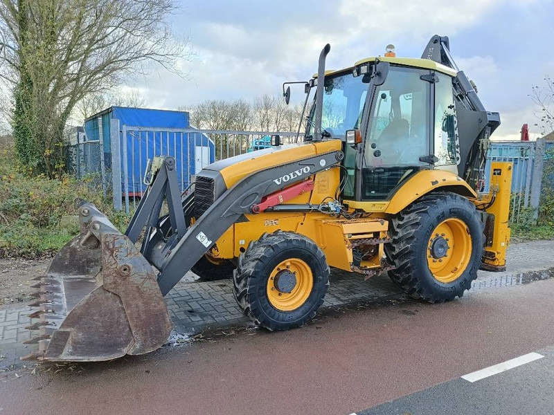 Volvo BL 61 + graaflaad combinatie backhoe loader lader - Koparko-ładowarka: zdjęcie 2 Volvo BL 61 + graaflaad combinatie backhoe loader lader - Koparko-ładowarka: zdjęcie 2