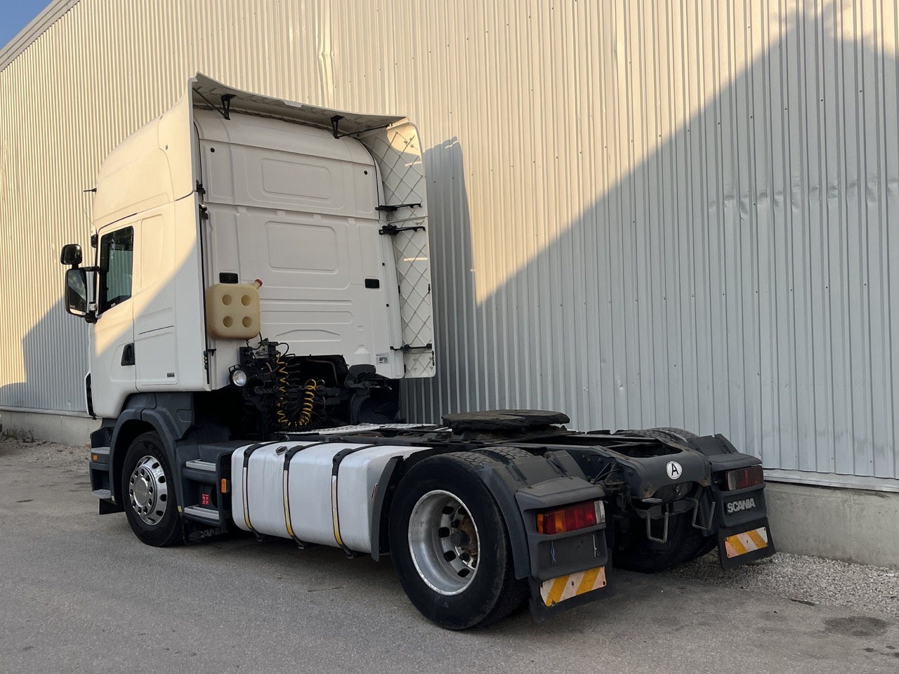 SCANIA R 420 LA 4X2 MLA - Ciągnik siodłowy: zdjęcie 4 SCANIA R 420 LA 4X2 MLA - Ciągnik siodłowy: zdjęcie 4