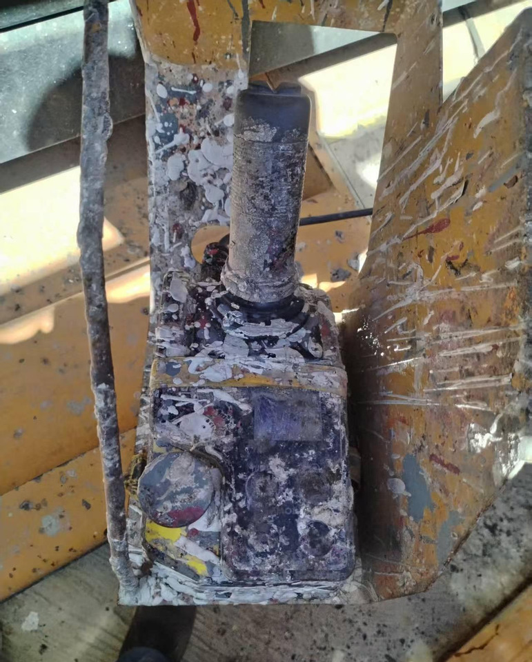 XCMG XG1212HD mobile drive 12m second hand scissor lift platform price - Maszyna budowlana: zdjęcie 3 XCMG XG1212HD mobile drive 12m second hand scissor lift platform price - Maszyna budowlana: zdjęcie 3