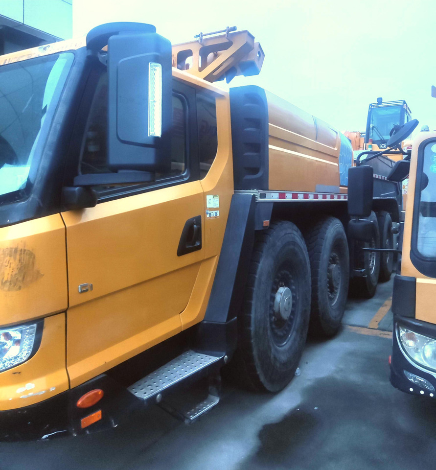 XCMG 2022 used 500ton all terrain crane truck price - Żuraw szosowo-terenowy: zdjęcie 3 XCMG 2022 used 500ton all terrain crane truck price - Żuraw szosowo-terenowy: zdjęcie 3
