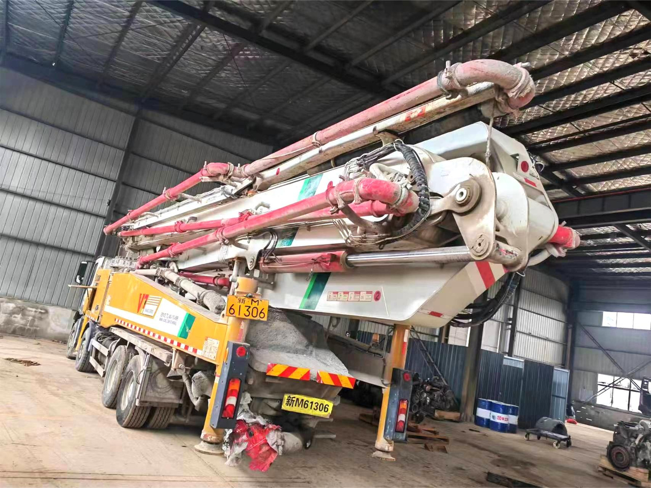 XCMG HB62V Used Swching Concrete Pump Boom Truck in Good Condition - Pompa do betonu: zdjęcie 3 XCMG HB62V Used Swching Concrete Pump Boom Truck in Good Condition - Pompa do betonu: zdjęcie 3
