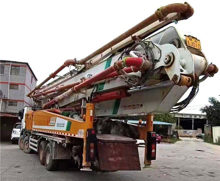 XCMG Hb62V Euro 5 2019 Year Second Hand Truck-Mounted Concrete Pump Truck - Pompa do betonu: zdjęcie 5 XCMG Hb62V Euro 5 2019 Year Second Hand Truck-Mounted Concrete Pump Truck - Pompa do betonu: zdjęcie 5