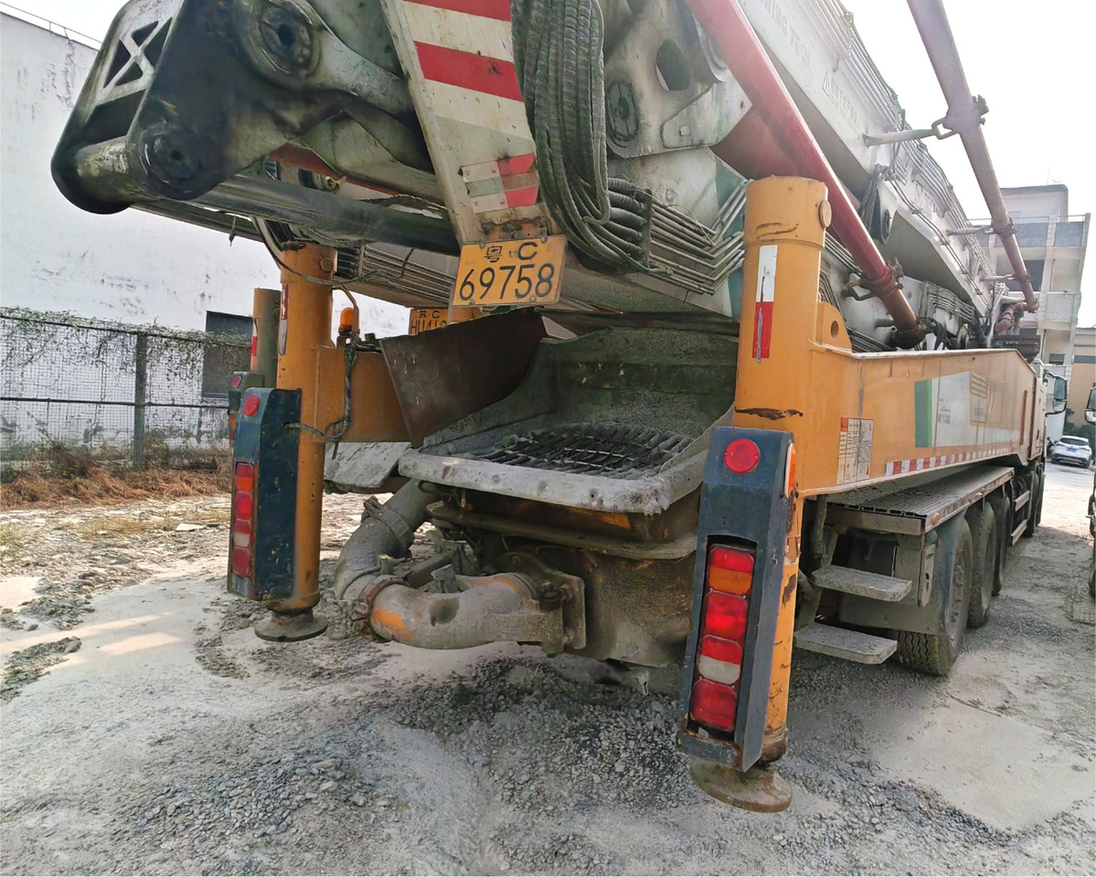 XCMG Manufacturer Second Hand 67m Diesel Hydraulic Concrete Pump HB67V Truck Mounted Concrete Pump Hot Sale - Pompa do betonu: zdjęcie 5 XCMG Manufacturer Second Hand 67m Diesel Hydraulic Concrete Pump HB67V Truck Mounted Concrete Pump Hot Sale - Pompa do betonu: zdjęcie 5