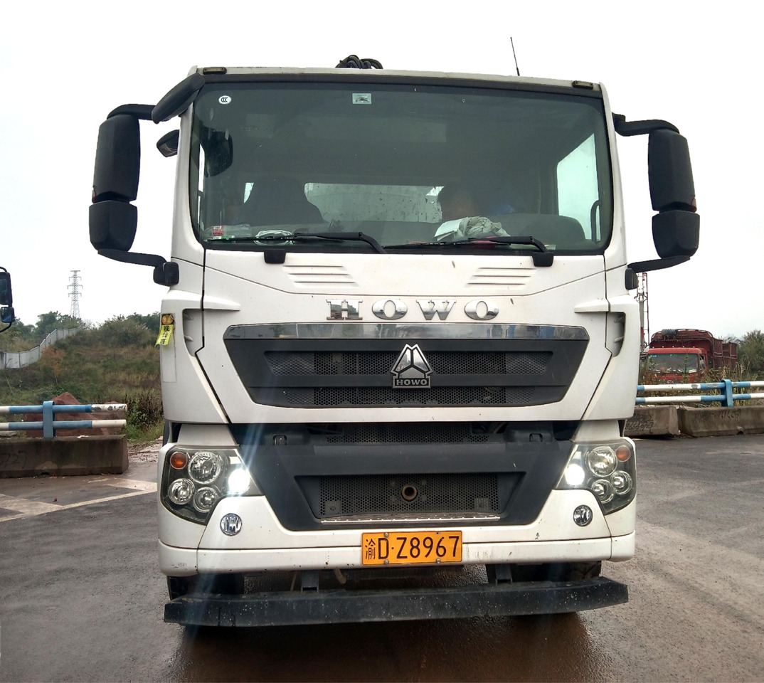 XCMG Official Concrete Machinery HB37V 37m Used Concrete Pump Truck With High Quality - Pompa do betonu: zdjęcie 2 XCMG Official Concrete Machinery HB37V 37m Used Concrete Pump Truck With High Quality - Pompa do betonu: zdjęcie 2