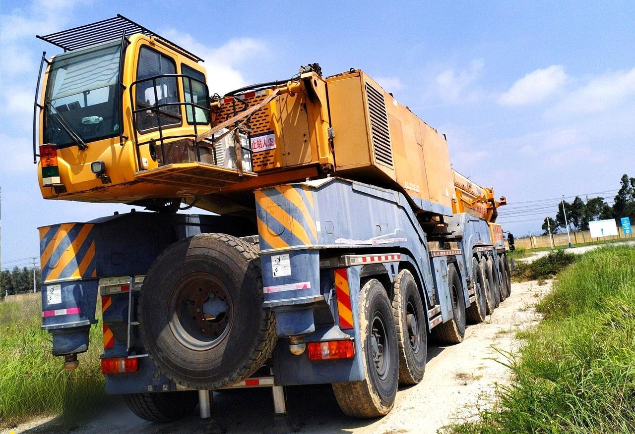 XCMG QAY650A used 650 ton hydraulic all terrain crane truck price - Żuraw szosowo-terenowy: zdjęcie 4 XCMG QAY650A used 650 ton hydraulic all terrain crane truck price - Żuraw szosowo-terenowy: zdjęcie 4