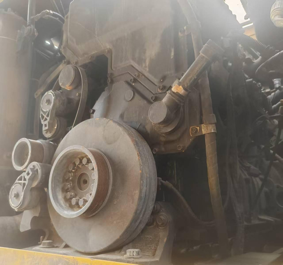 XCMG certified used cold milling planer machine XM200KⅡfor sale - Frezarka do asfaltu: zdjęcie 2 XCMG certified used cold milling planer machine XM200KⅡfor sale - Frezarka do asfaltu: zdjęcie 2