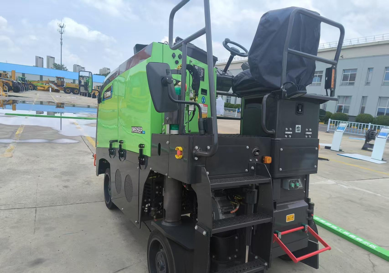 XCMG official used electric small cold milling machine Xm505ep 500mm width - Frezarka do asfaltu: zdjęcie 2 XCMG official used electric small cold milling machine Xm505ep 500mm width - Frezarka do asfaltu: zdjęcie 2