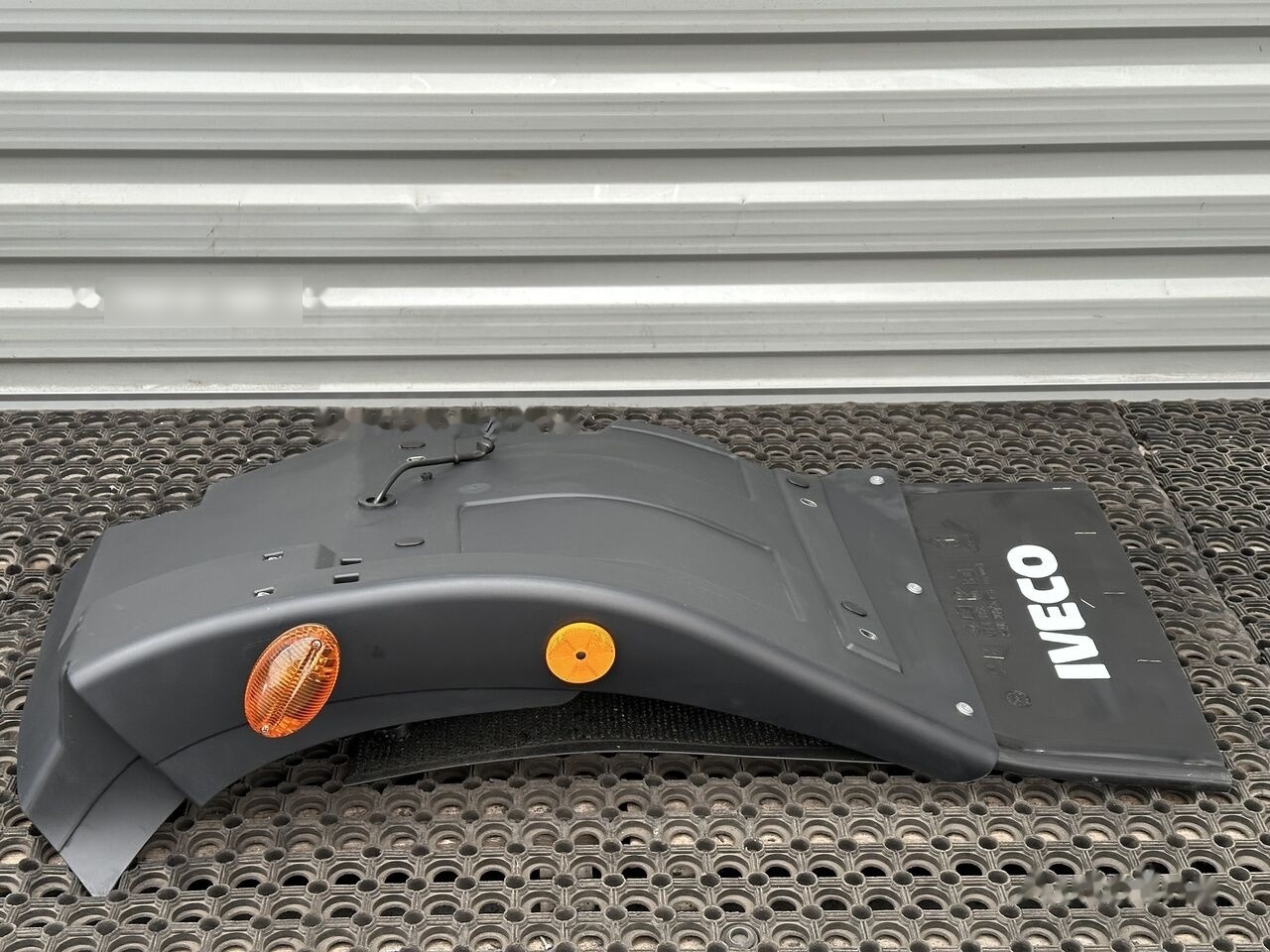 IVECO EUROCARGO 5801551258 - Błotnik do Samochodów ciężarowych: zdjęcie 3 IVECO EUROCARGO 5801551258 - Błotnik do Samochodów ciężarowych: zdjęcie 3