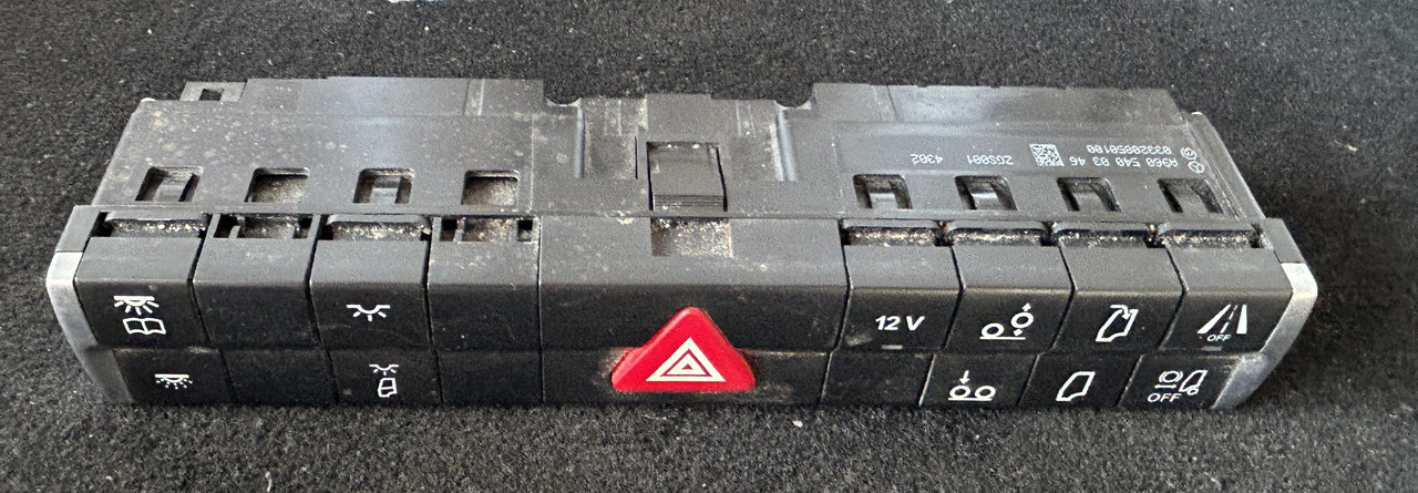 MERCEDES-BENZ ACTROS MP4 CONTROL PANEL - Deska rozdzielcza: zdjęcie 2 MERCEDES-BENZ ACTROS MP4 CONTROL PANEL - Deska rozdzielcza: zdjęcie 2