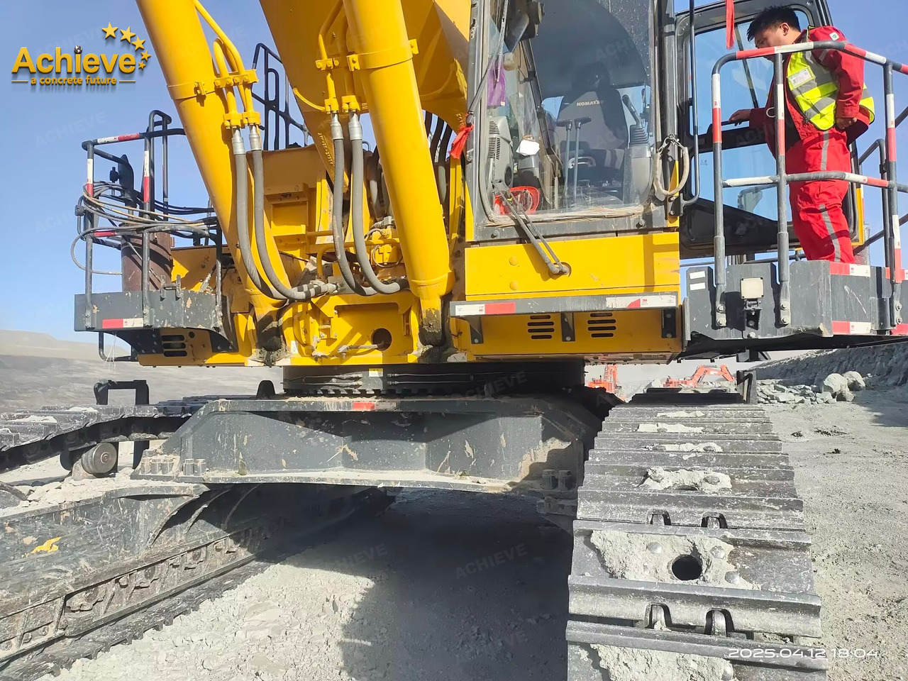 Komatsu 【ACHIEVE】TOP CONDITION!!! PC1250-11R 2023 4500h Horsepower (HP) 758 HP @ 1,800 rpm Operating weight (lbs) 269,300 - 272,600 Bucket Capacity (yd3) 5.3-9.5 - Koparka gąsienicowa: zdjęcie 4 Komatsu 【ACHIEVE】TOP CONDITION!!! PC1250-11R 2023 4500h Horsepower (HP) 758 HP @ 1,800 rpm Operating weight (lbs) 269,300 - 272,600 Bucket Capacity (yd3) 5.3-9.5 - Koparka gąsienicowa: zdjęcie 4